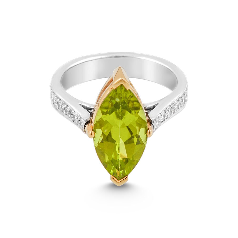 Dual-Tone Splendor: Peridot and Diamond Ring - Image 2