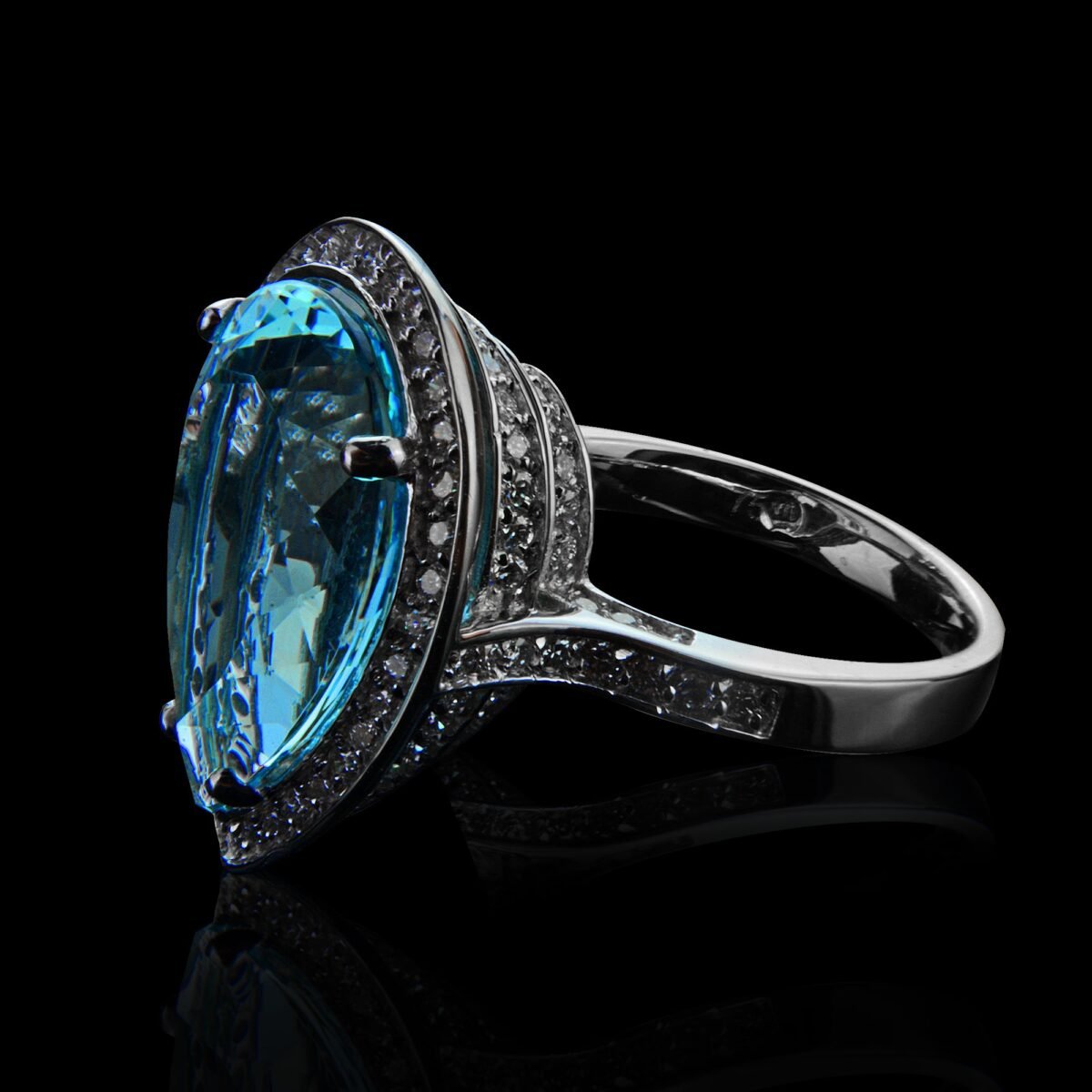 18K White Gold Diamond and Aquamarine Ring - Image 5