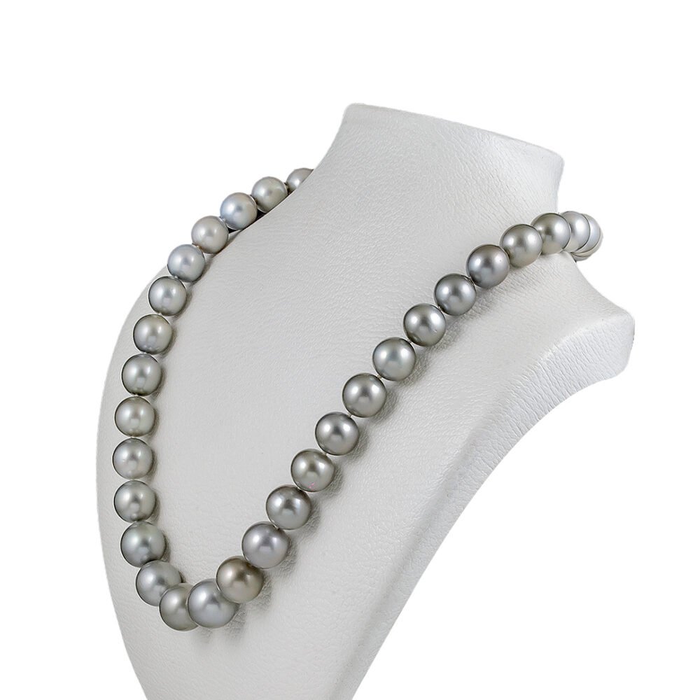 18K White Gold Tahitian Pearl Necklace - Image 3