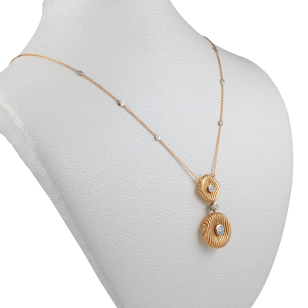 Radiant Elegance: 18K Rose & White Gold and Diamond Necklace - Image 2