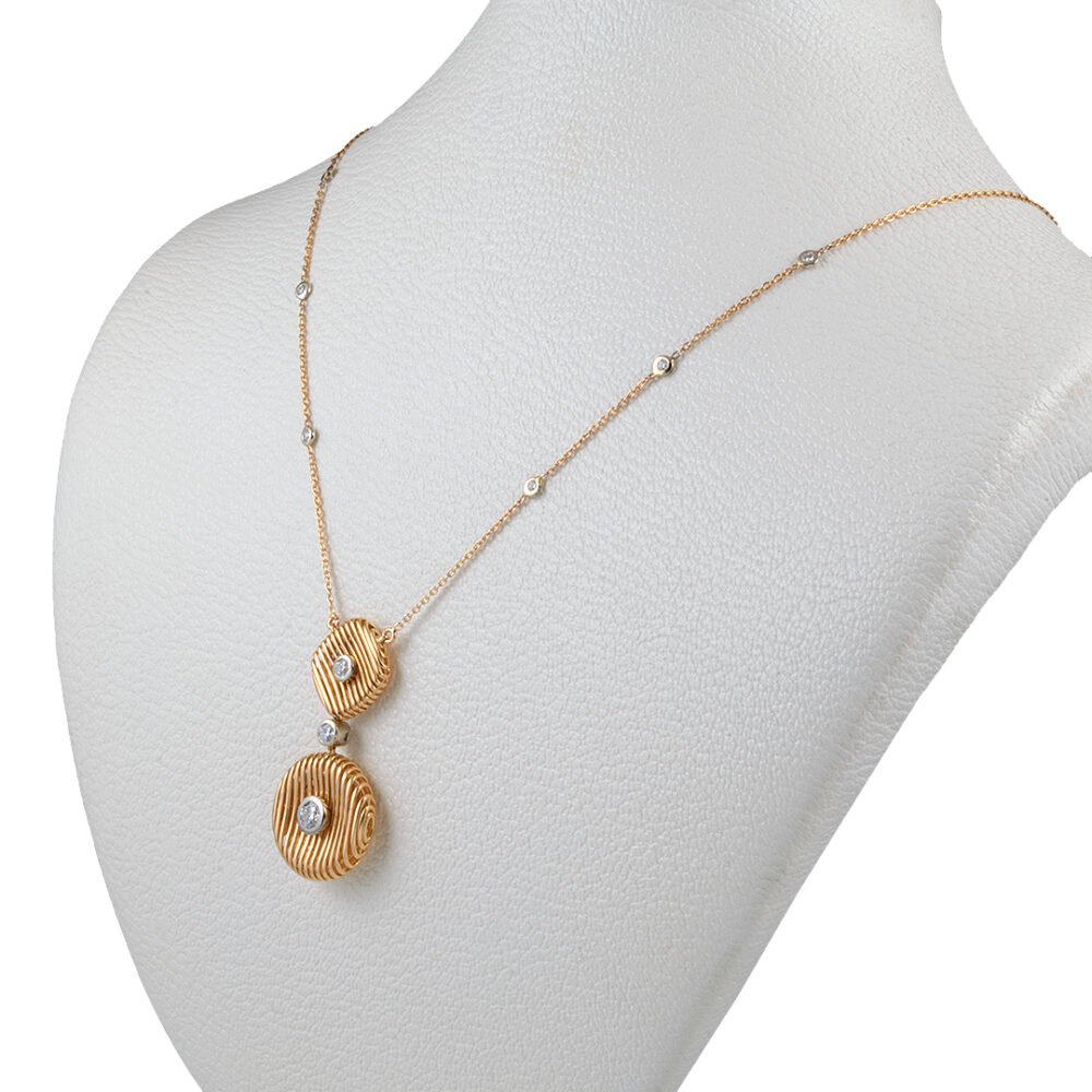 Radiant Elegance: 18K Rose & White Gold and Diamond Necklace - Image 3