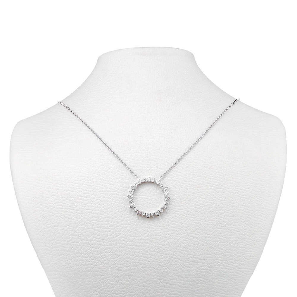 18k white gold graduated diamond necklace